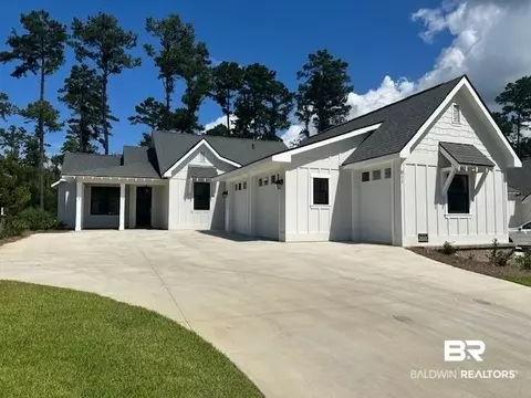 811 Geranium Dr, Fairhope, AL 36532