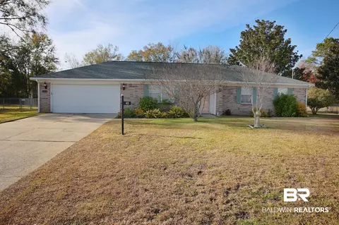 45 Magnolia Cir, Foley, AL 36535