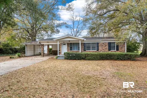 107 Robbie Ln, Saraland, AL 36571