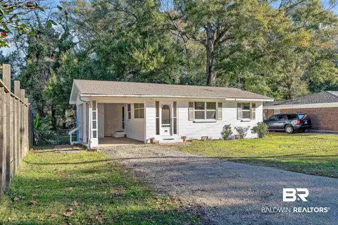 507 Gayfer Ave, Fairhope, AL 36532