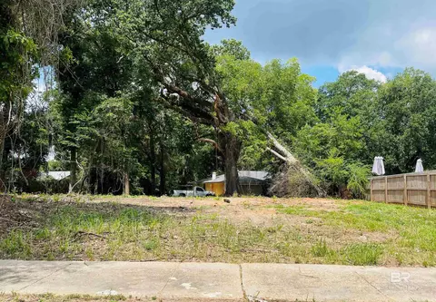 1620 W Zack Logan Ave, Mobile, AL 36609