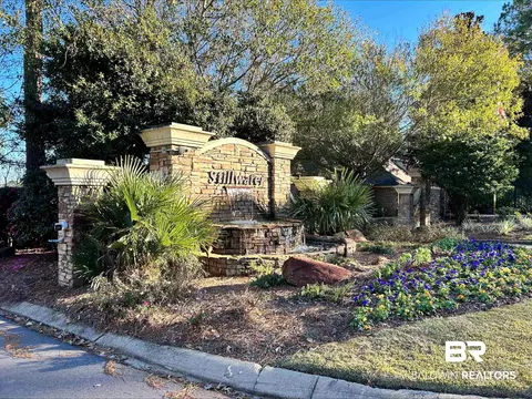 22 Farrington Ln, Spanish Fort, AL 36527