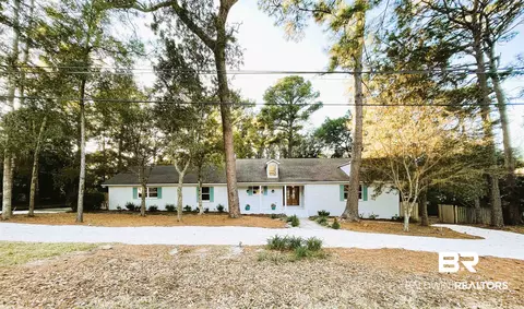 307 Blue Island Ave, Fairhope, AL 36532