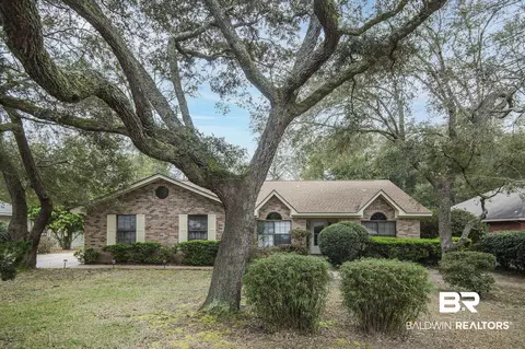 12201 Fritz Ct, Lillian, AL 36549