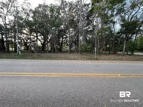 APT 6 School House Road, Grand Bay, AL 36541