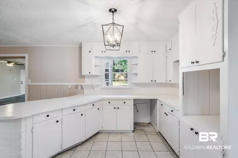 1162 Ginger Dr, Mobile, AL 36693 photo 3