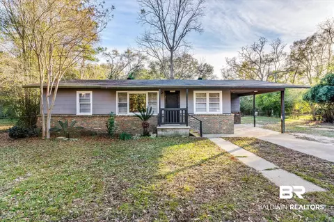 403 Bayou Ave, Saraland, AL 36571
