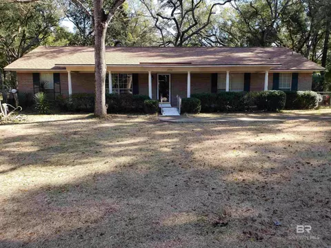 7774 Claremont Dr, Foley, AL 36535