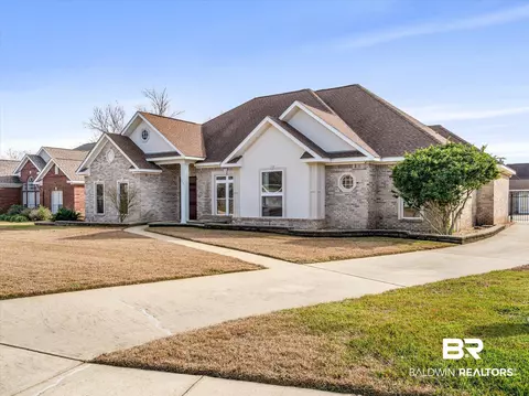 8809 Parliament Cir, Daphne, AL 36526