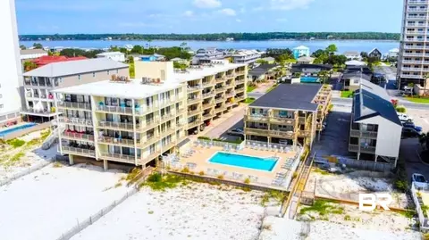 1027 W Beach Blvd #117, Gulf Shores, AL 36542