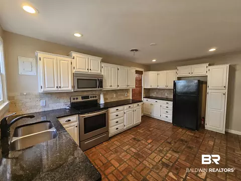 5604 Central Dr, Mobile, AL 36618 photo 3
