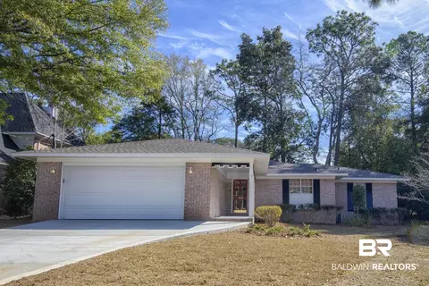 126 Broadmoor Dr, Daphne, AL 36526