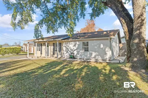 7131 Redondo Dr, Pensacola, FL 32526