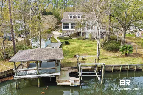 10070 Coleman Ln, Elberta, AL 36530