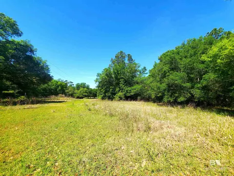 10303 Route Rd, Lillian, AL 36549