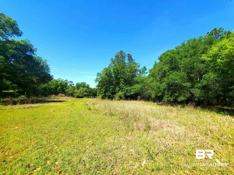 10303 Route Rd, Lillian, AL 36549