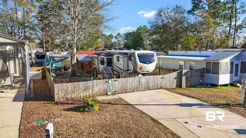206 Defuniak Loop, Lillian, AL 36549 photo 5