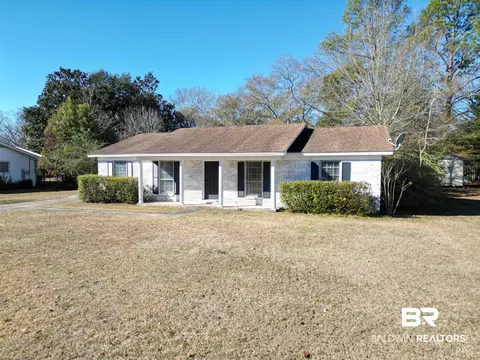 504 6th Ave, Atmore, AL 36502