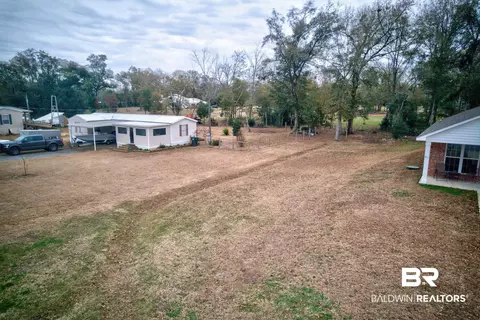 16154 Hoiles Ave, Silverhill, AL 36576