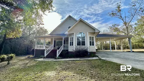 45090 Chalet Dr, Bay Minette, AL 36507
