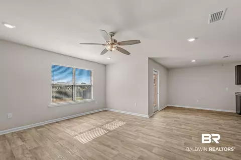 8139 Irwin Loop, Daphne, AL 36526 photo 11