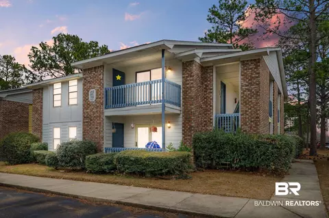 6040 Grelot Rd #201, Mobile, AL 36609