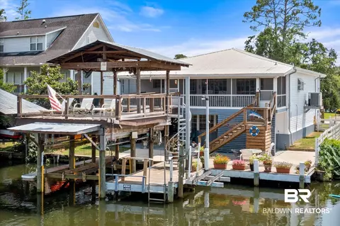 15832 Keeney Dr, Fairhope, AL 36532