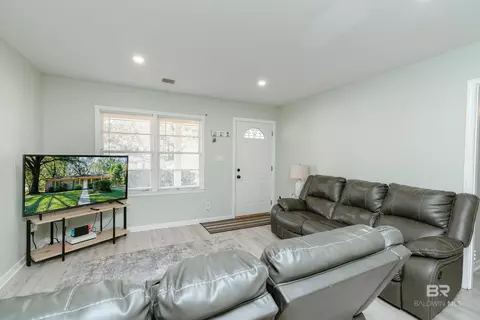 853 Wendover Rd, Mobile, AL 36608 photo 4