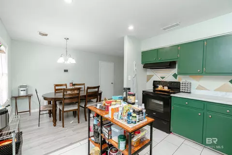853 Wendover Rd, Mobile, AL 36608 photo 12