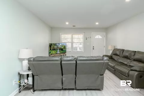 853 Wendover Rd, Mobile, AL 36608 photo 5