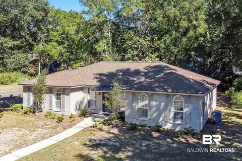 9 Quail Loop, Fairhope, AL 36532
