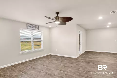 8263 Irwin Loop, Daphne, AL 36526 photo 3