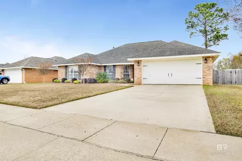 8372 Milton Rd, Mobile, AL 36695