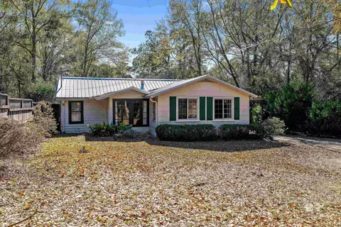 668 Fairhope Ave, Fairhope, AL 36532