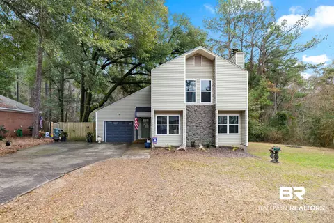 251 Rolling Hill Dr, Daphne, AL 36526