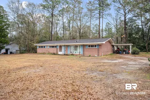 902 E 5th St, Bay Minette, AL 36507