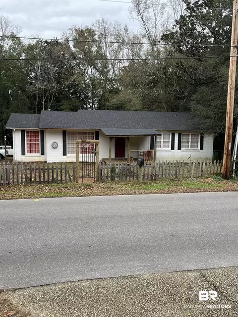 51 Brown St, Fairhope, AL 36532