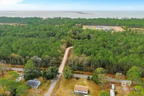 5414 Sumatra Dr, Coden, AL 36523 photo 6