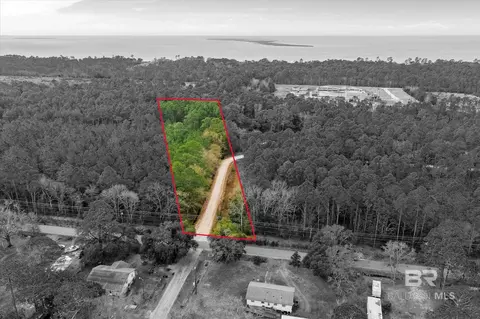 5414 Sumatra Dr, Coden, AL 36523 photo 4