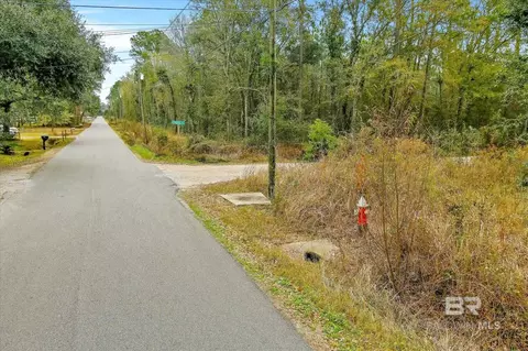 5414 Sumatra Dr, Coden, AL 36523 photo 2