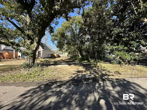 763 Coleman Ave, Fairhope, AL 36532