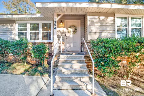 1254 Forest Dale Dr, Mobile, AL 36618 photo 3