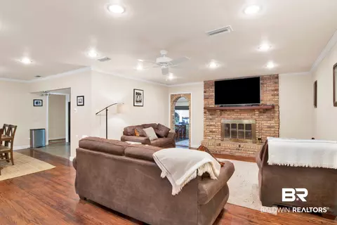 1254 Forest Dale Dr, Mobile, AL 36618 photo 9
