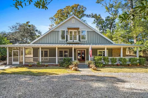 401 N Mobile St, Fairhope, AL 36532