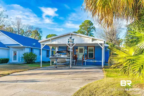472 W Canal Dr, Gulf Shores, AL 36542