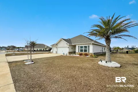 424 Apollo Ave, Gulf Shores, AL 36542