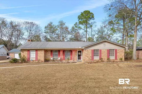 126 N Autumnwood Dr, Saraland, AL 36571