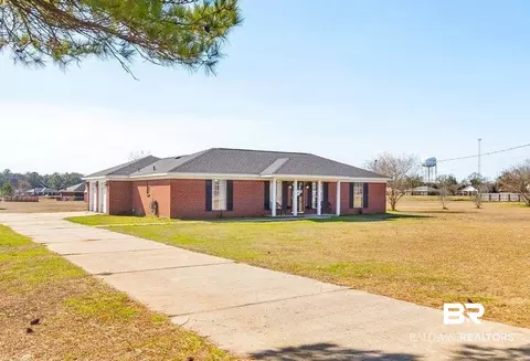 9793 N Brighton Dr, Chunchula, AL 36521
