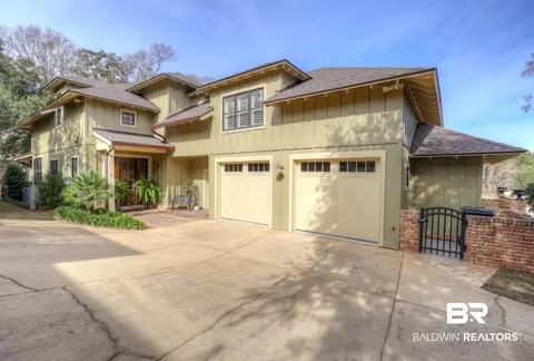17861 S Section St #6, Fairhope, AL 36532