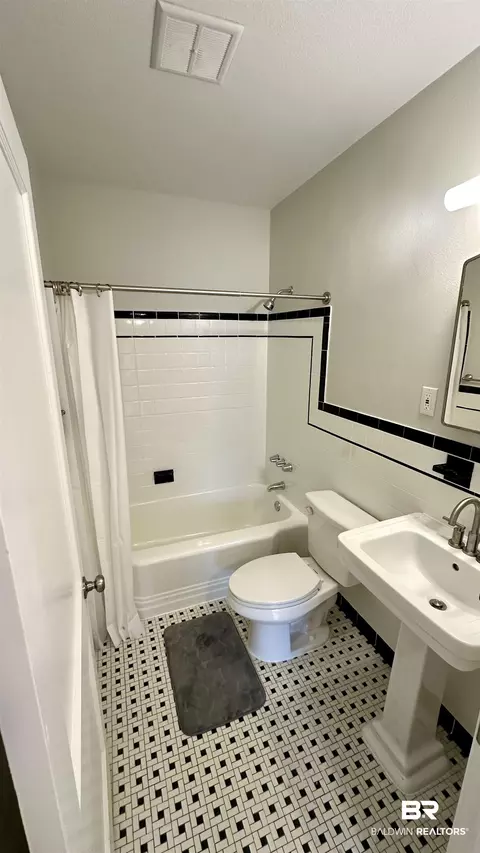 118 Chartres Ave, Mobile, AL 36606 photo 9